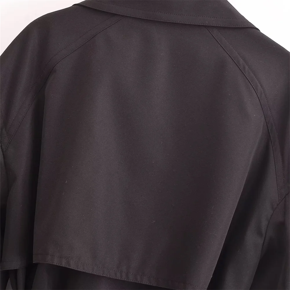 The Noir Trench